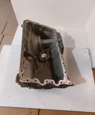 BMW 5 F10 F11 Oil sump 7603638 139920