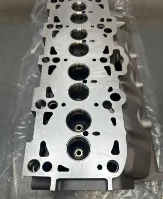 Volkswagen Golf V Engine head 038103351D 03G103351C 03G103265BX