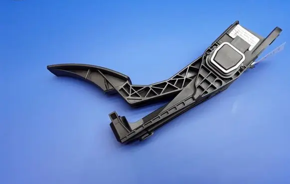 Mercedes-Benz ML W164 Accelerator throttle pedal A1643000004