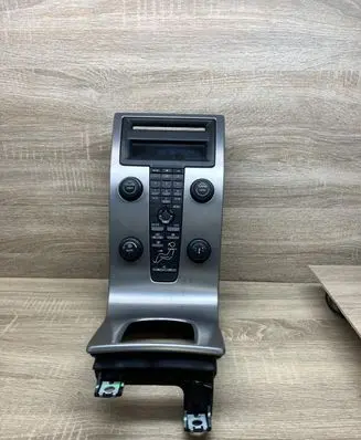 Volvo V50 Climate control unit 69594580