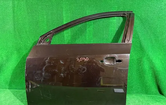 Chevrolet Cruze Front door