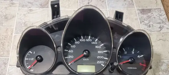 Mitsubishi Colt Speedometer (instrument cluster) MN148890 MM0038001