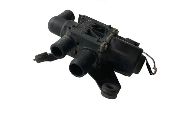 BMW X5 F15 Coolant heater control valve 6950257 64126950257 1147412194