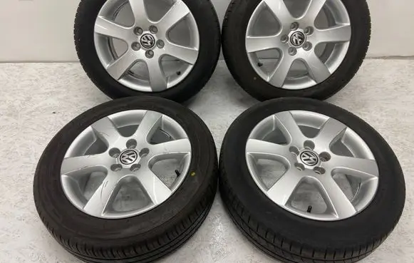 Volkswagen Polo IV 9N3 R15 alloy rim 6Q0601025R