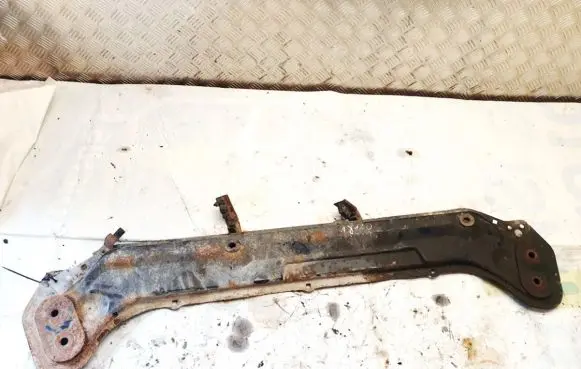 Citroen C8 Engine mounting bracket