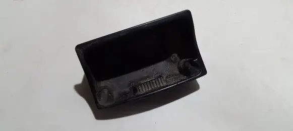 Volkswagen Polo III 6N 6N2 6NF Car ashtray 6X0864575A