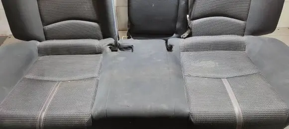 Mazda 3 III Second row seats 