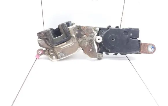 Subaru Legacy Front door lock 4714 4530T