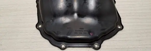 Audi A6 Allroad C6 Timing chain cover 06E109285F