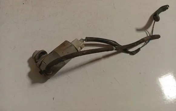 Toyota Auris 150 Windscreen/windshield washer pump