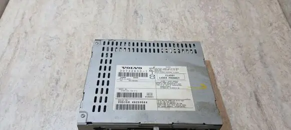 Volvo V50 Radio/CD/DVD/GPS head unit 30732600