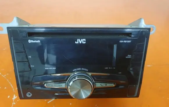 Nissan Pathfinder R50 Radio/CD/DVD/GPS head unit KW-R910BT