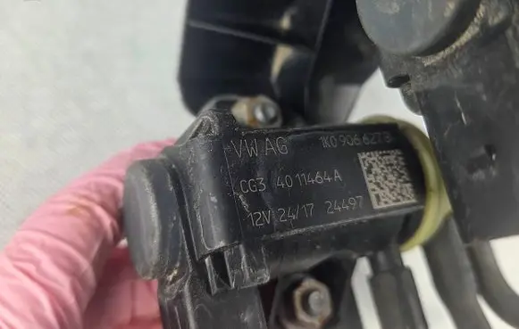 Skoda Fabia Mk3 (NJ) Turbo solenoid valve 1K0906627B 4011464A