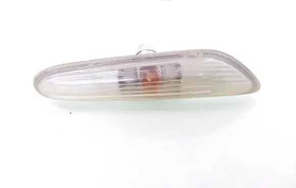 BMW 5 E60 E61 Front fender indicator light 8382104