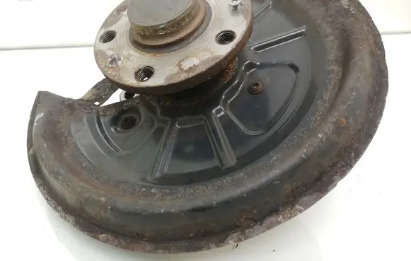 Volkswagen Jetta V Rear wheel hub spindle/knuckle 1K0436P