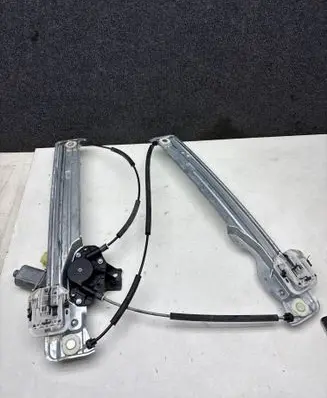 Ford Kuga II Front door window regulator with motor CM093120