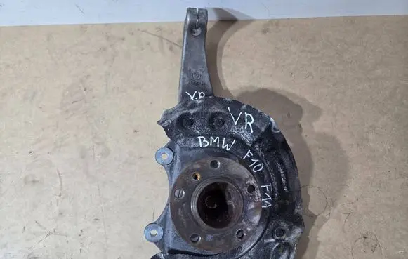 BMW 5 F10 F11 Front wheel hub spindle knuckle A13