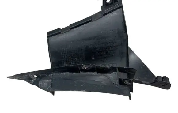 Audi A5 Brake cooling air channel/duct 8W6121764