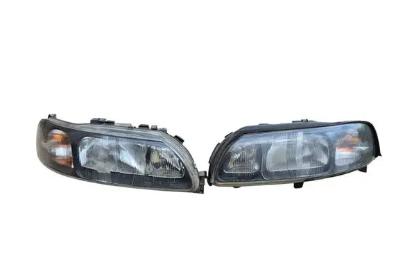 Headlights/headlamps set
