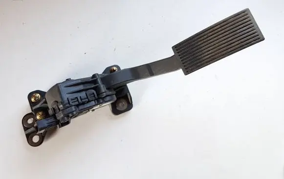Nissan Pathfinder R51 Accelerator throttle pedal 6PV933901