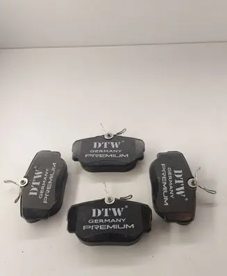 BMW 3 E30 Brake pads (front) LP596