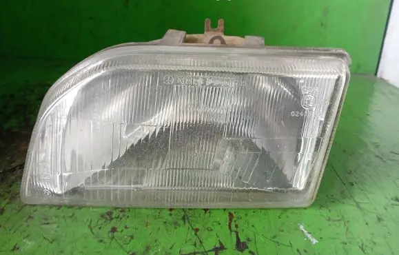 Ford Fiesta Headlight/headlamp
