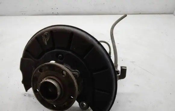 Volkswagen Tiguan Front wheel hub spindle knuckle