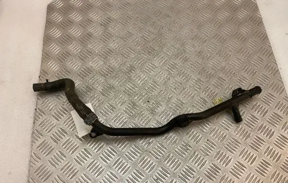 Audi A1 Engine coolant pipe/hose 04C121070B