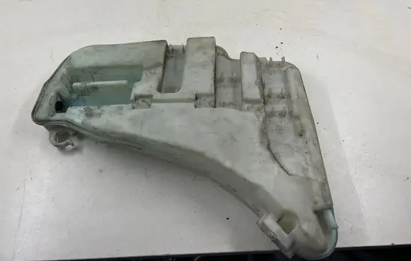 BMW 7 F01 F02 F03 F04 Lamp washer fluid tank 8050439 7239664