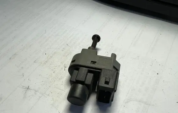 Ford Fiesta Brake pedal sensor switch 93BB13480AF