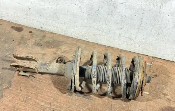 Hyundai Santa Fe Front shock absorber with coil spring