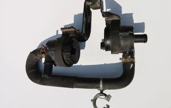 Opel Movano B Water pump