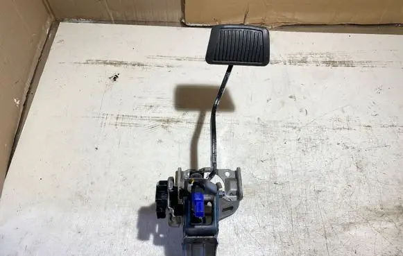 Hyundai Kona I Brake pedal 32800K4900