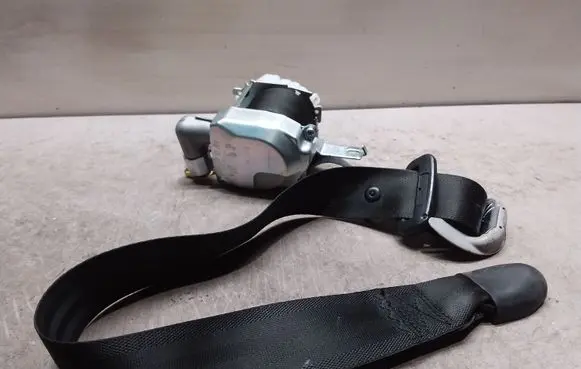 Hyundai i40 Front seatbelt 888103Z000