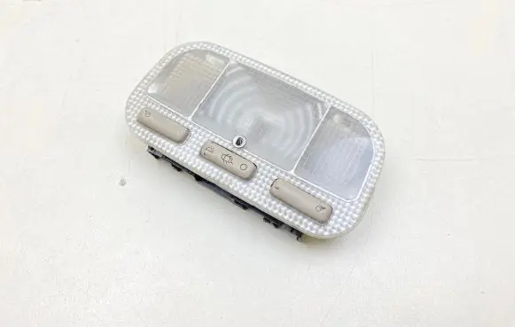 Peugeot 3008 I Rear seat light 9682063880