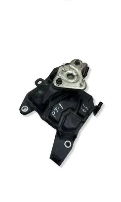 Lexus ES 300h (7th Gen) Oil breather separator 1221125010
