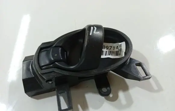 Nissan Micra Front door interior handle 