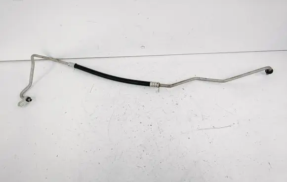 Gearbox oil cooler pipe/hose