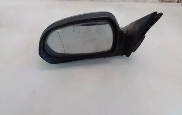 Hyundai Elantra Front door electric wing mirror