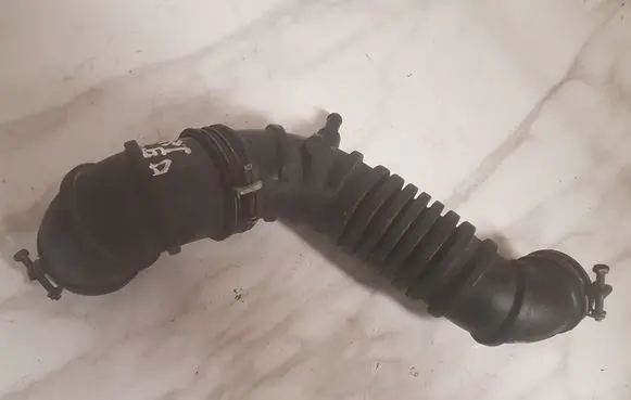 Mitsubishi Pajero Sport I Air intake hose/pipe MR312394