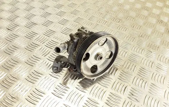 Peugeot 407 Power steering pump 9654713280