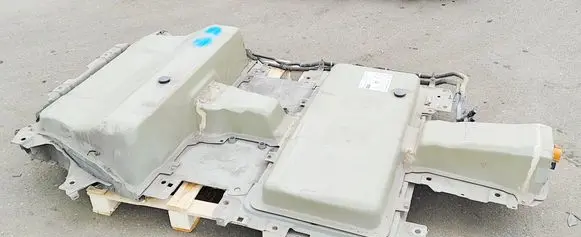 Opel Corsa F Hybrid / electric car battery 9845125380 9827789180