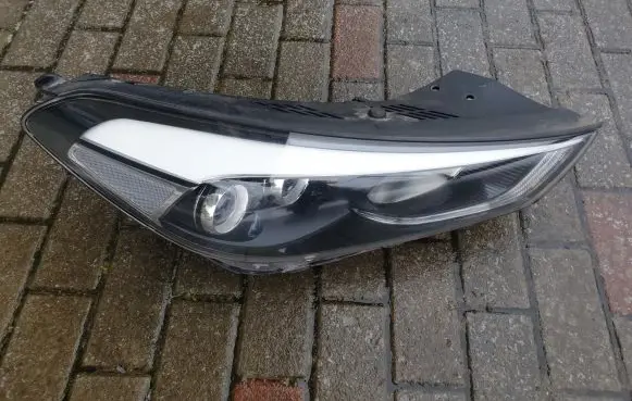 Hyundai Tucson TL Headlight/headlamp 92102D7200