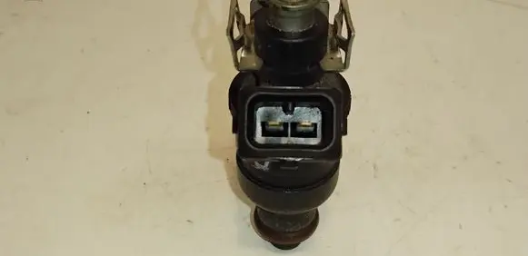 Audi A6 S6 C5 4B Fuel injector 078133551AC