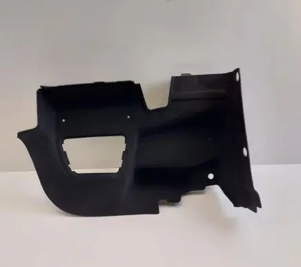 Trunk/boot lower side trim panel