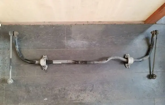 Volkswagen Golf V Front anti-roll bar/sway bar 1K0411303AS
