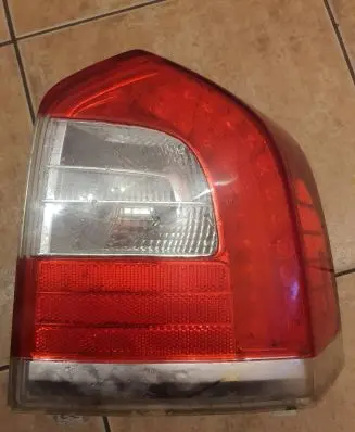 Volvo V70 Rear/tail lights S1023583 R1y02b02 THK256sAE