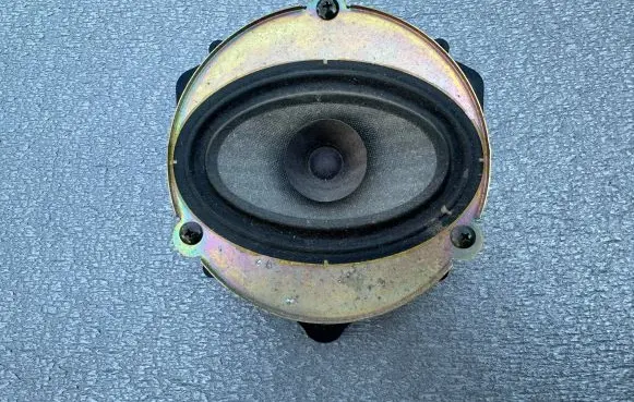 Nissan Patrol Y61 Front door speaker 281582S400 281662S400