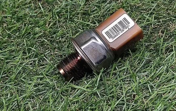 Audi A5 Sportback 8TA Fuel pressure sensor 03L906051 TN3B744409