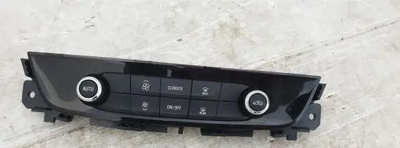 Opel Insignia B Climate control unit 39113537